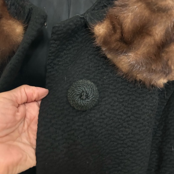 Very Vintage AMAZING  Wool/fur ladies coat A MUST SEE !! - Picture 5 of 14